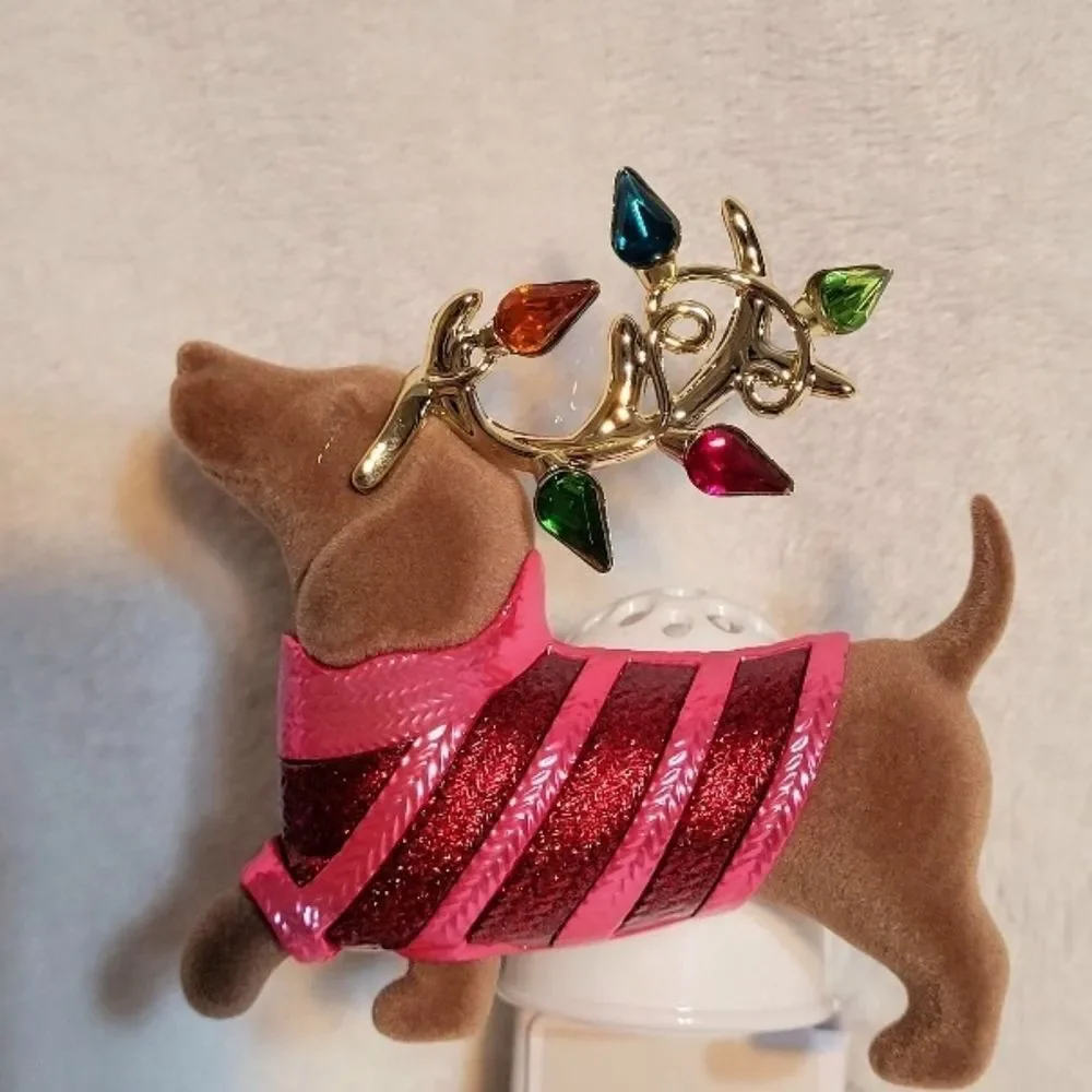 BBW Festive Reindeer Dachshund Dog Wallflower Plug 2025 Doxie Wiener Dog New OOS - Picture 2 of 8
